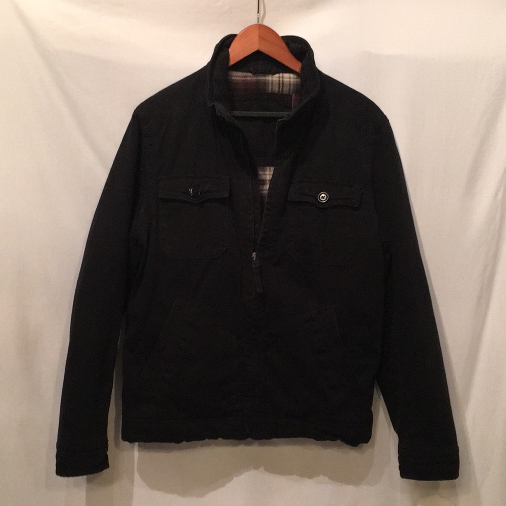 Black cotton American Eagle jacket with medium weight lining.